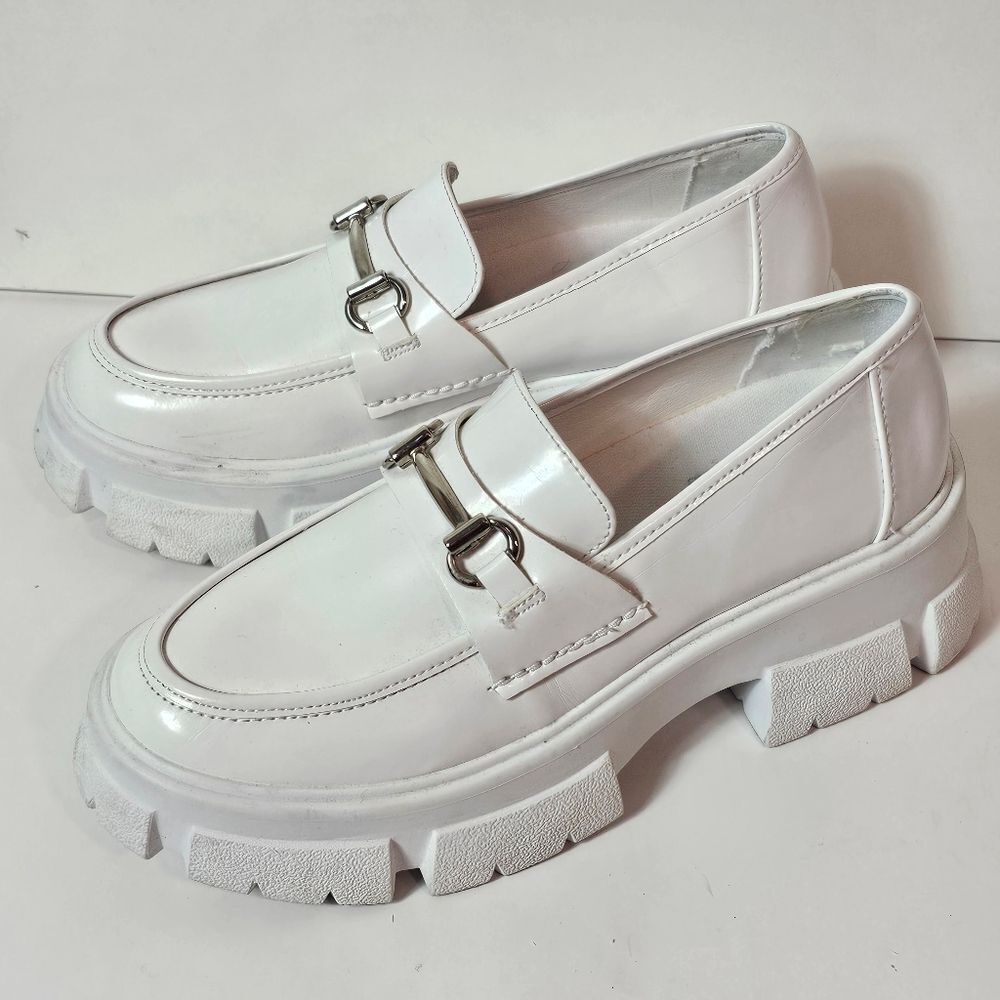 Steve MaddenY2K 90s Inspo Fulfill White Chunky Platform Faux Lug Loafers Size 8